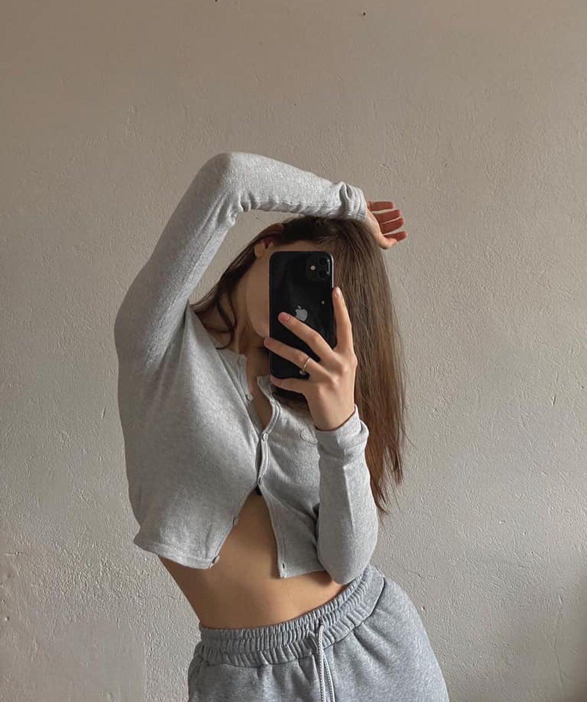 요런 핏😘 기본 긴팔🧚🏻‍♀️🤍 이미지6