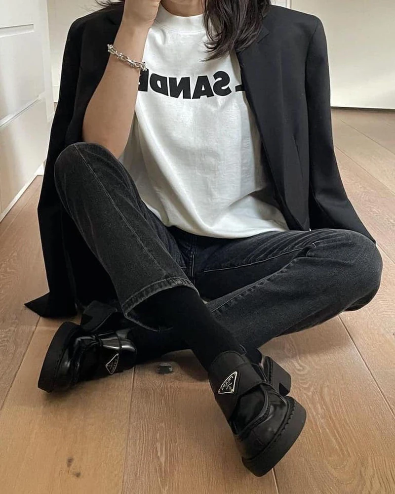 청바지에 로퍼 신어주기🧚🏻♀️🖤 이미지1
