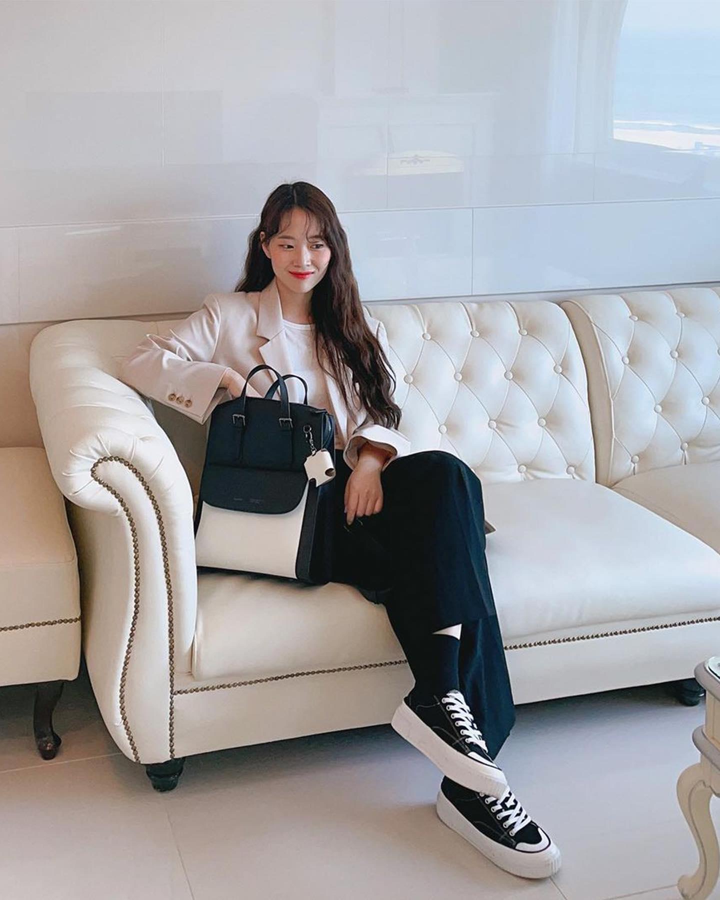 다시 유행이야🎒🖤@백팩코디 이미지5
