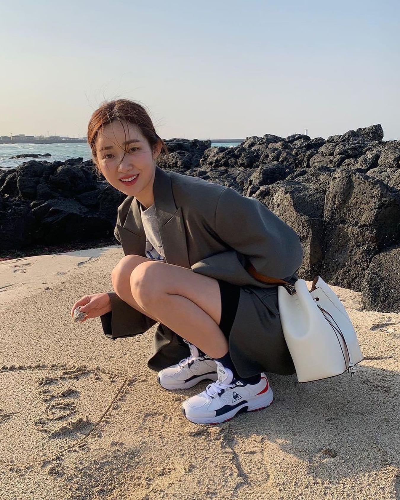 정원언니처럼❤️👟자켓 + 운동화 이미지