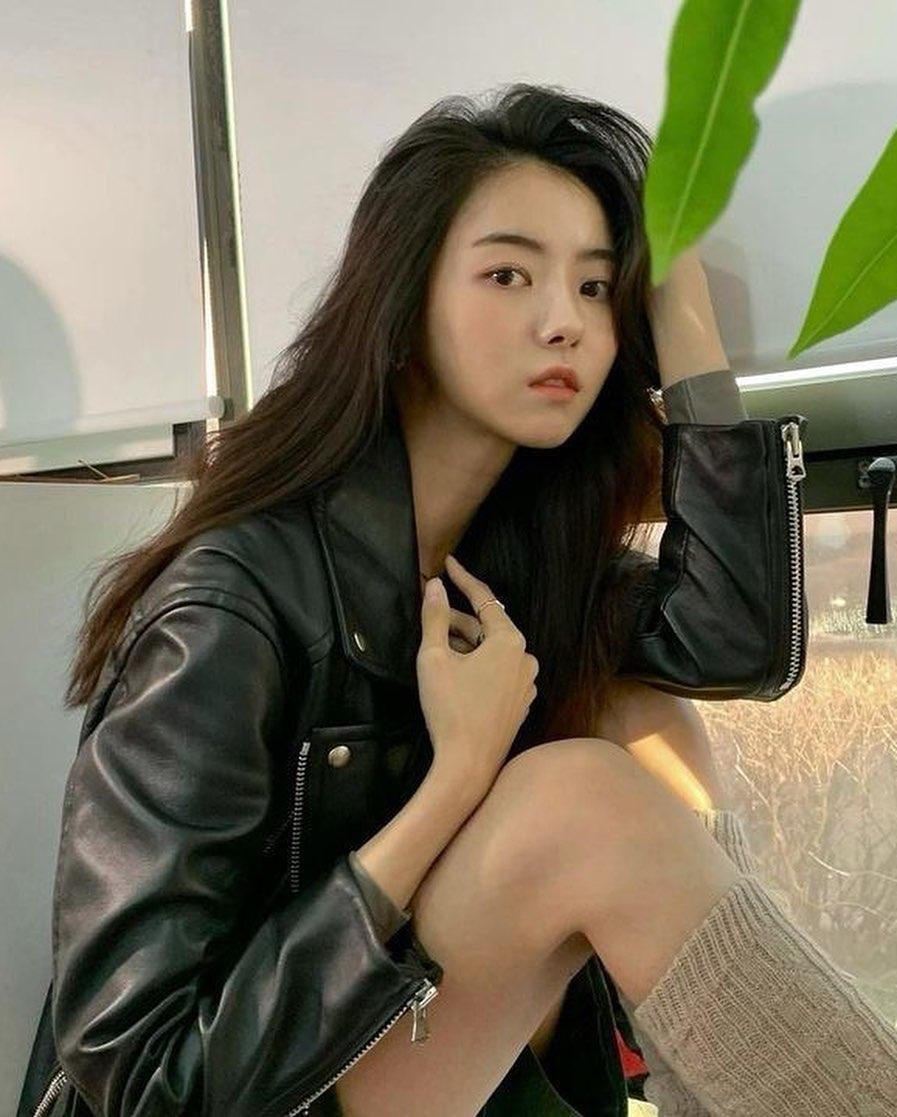 하늘하늘 청순한 임나영의 봄🌿 이미지
