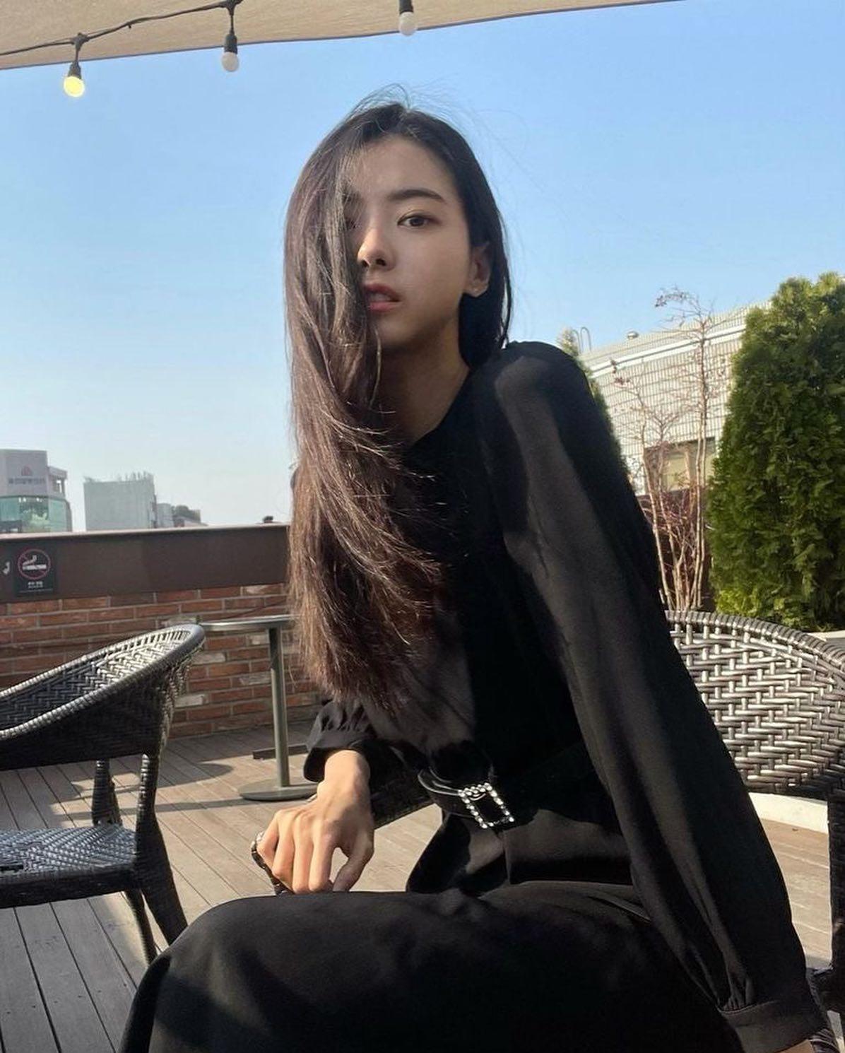 하늘하늘 청순한 임나영의 봄🌿 이미지2