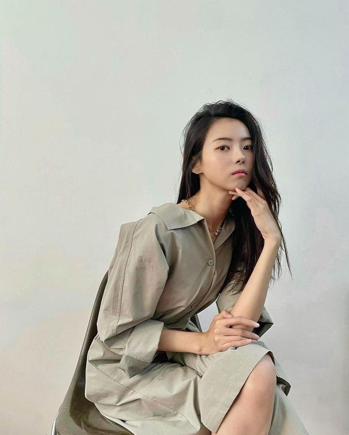 하늘하늘 청순한 임나영의 봄🌿 이미지5
