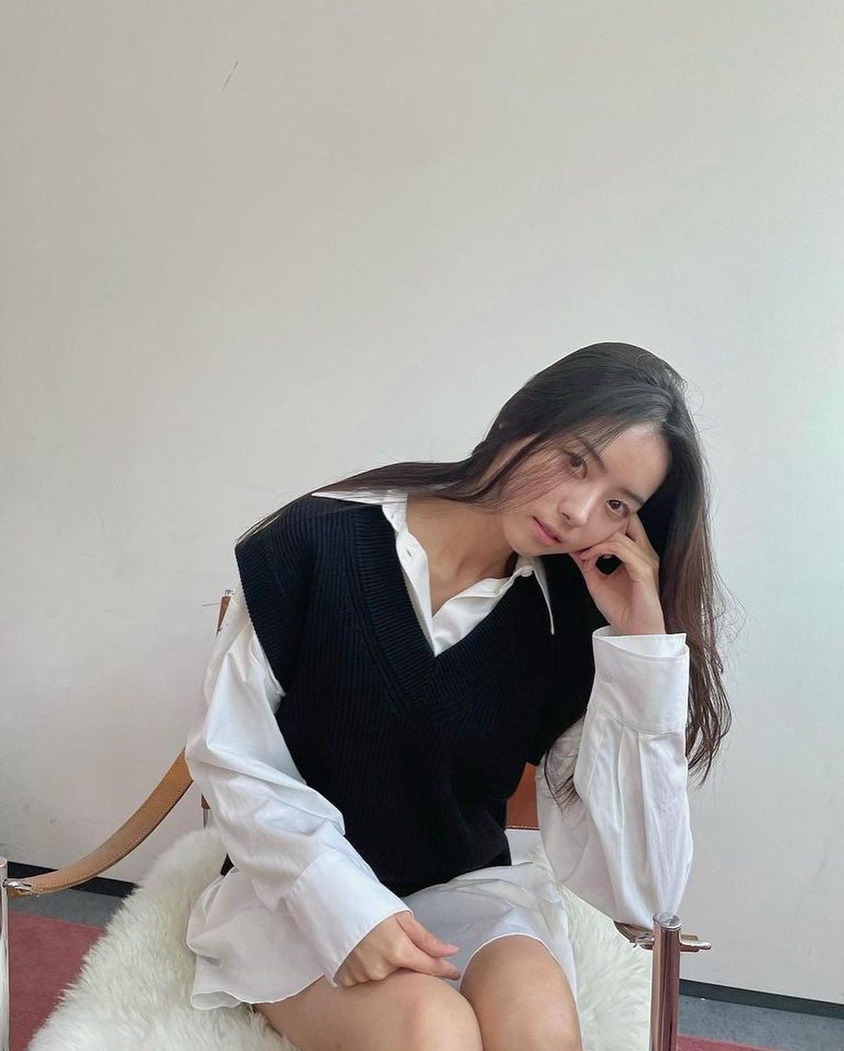 하늘하늘 청순한 임나영의 봄🌿 이미지7