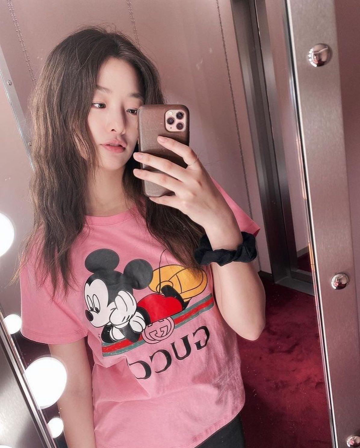배우 이정아의 세련된 동양미♥️ 이미지4