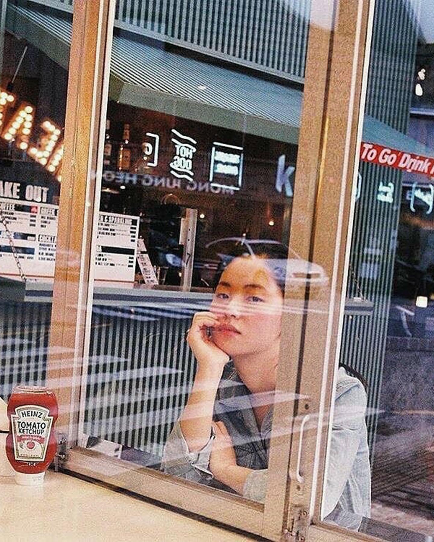 아름다운 누아르😎👜전여빈 룩 이미지5