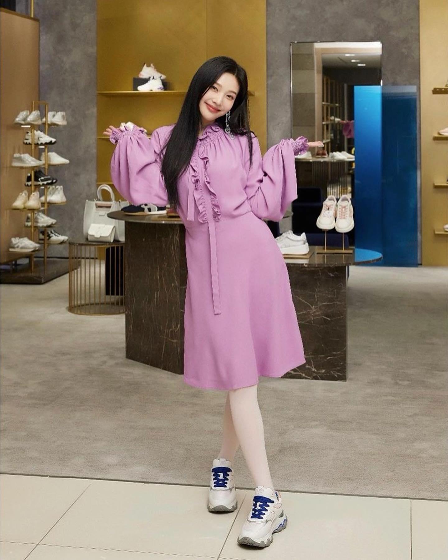 봄맞이 코디 무드🌸🤍@조이룩 이미지9