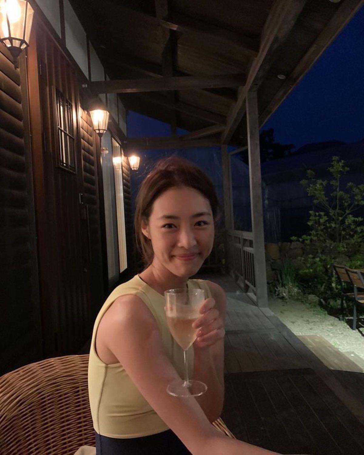이연희의 심플 상큼한 봄무드❣️ 이미지