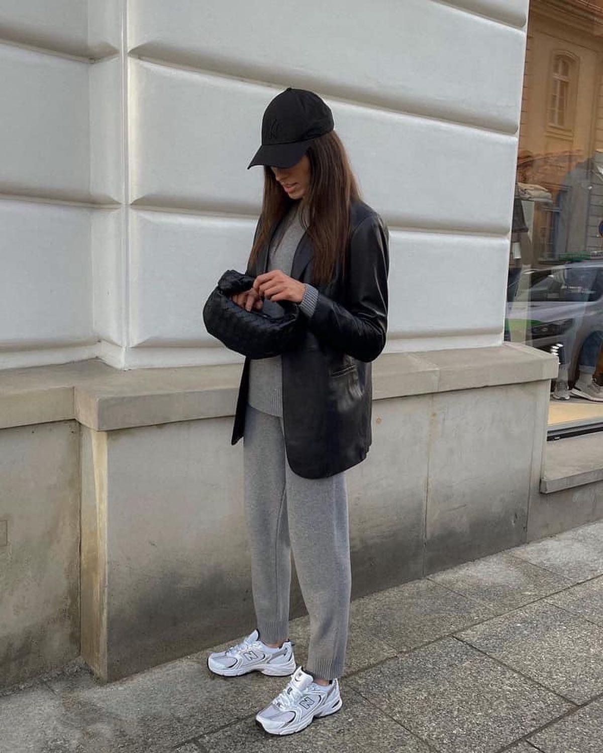 볼수록 탐나는 보테가백🖤💛 이미지