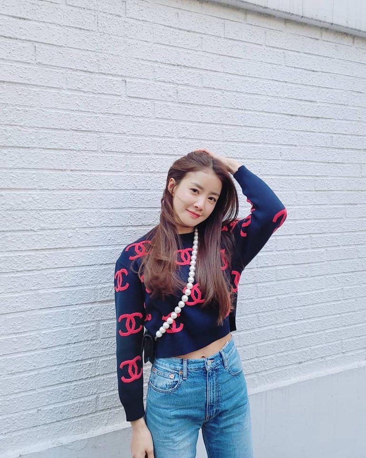 시영언니 옷 핏 무슨 일🤭💕 이미지