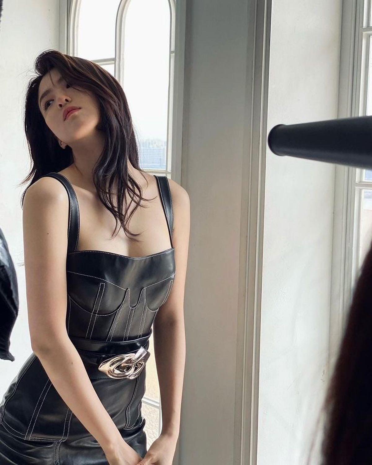 덕질 부르는 한소희 미모🙊❤️ 이미지