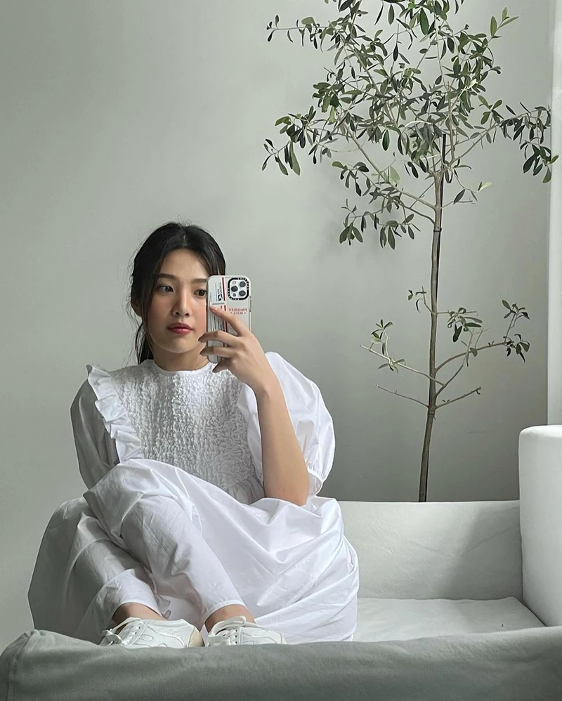 요즘 젤 예뻐🖤👟조이 일상룩 이미지2