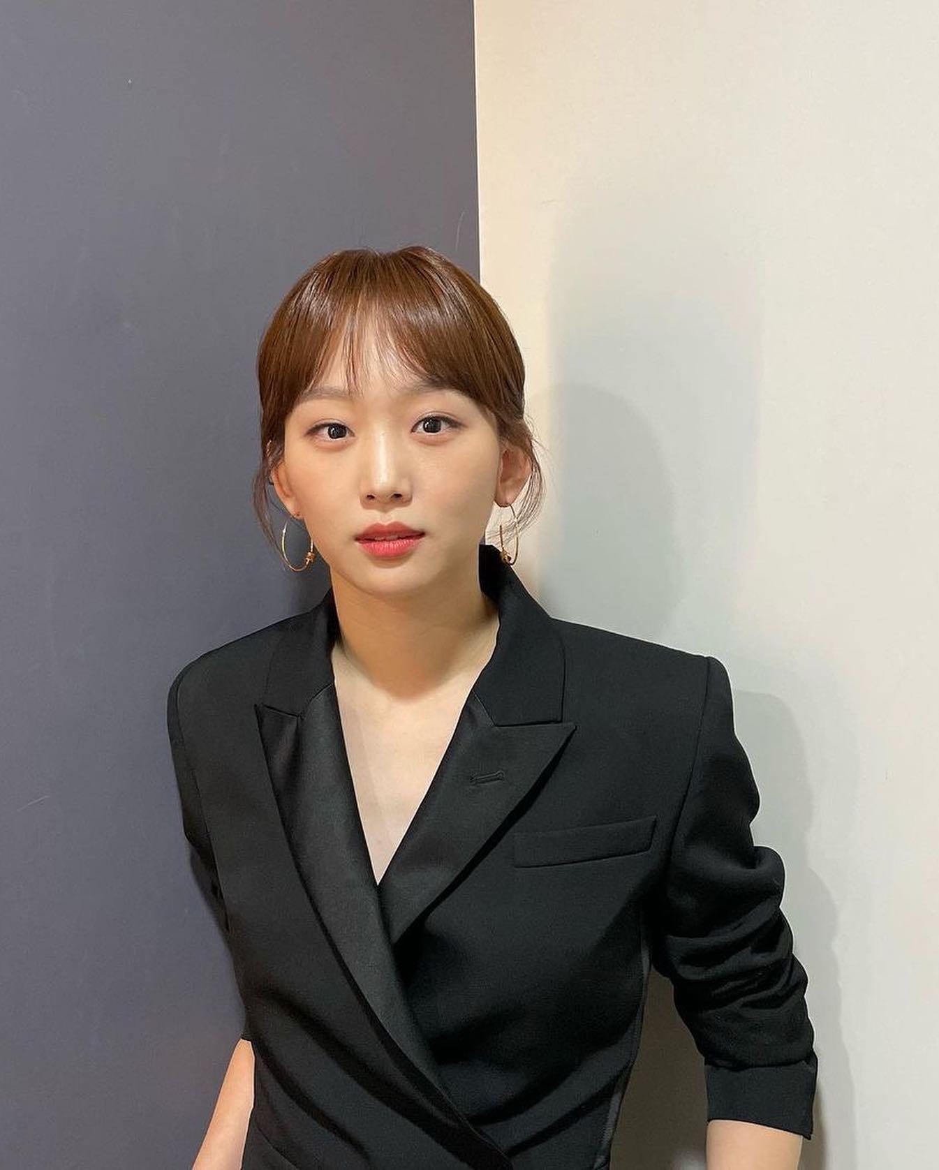 이직 끝판왕?!🖤❤️진기주 언니 이미지3