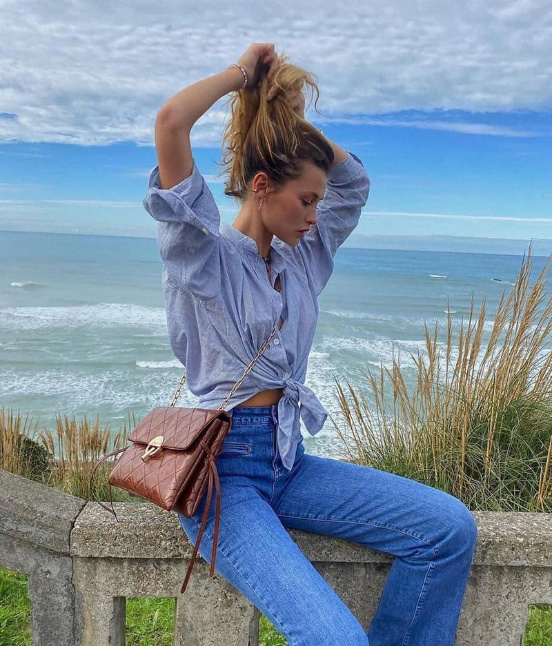 청바지 하나로 화사해지기👖☀️ 이미지1