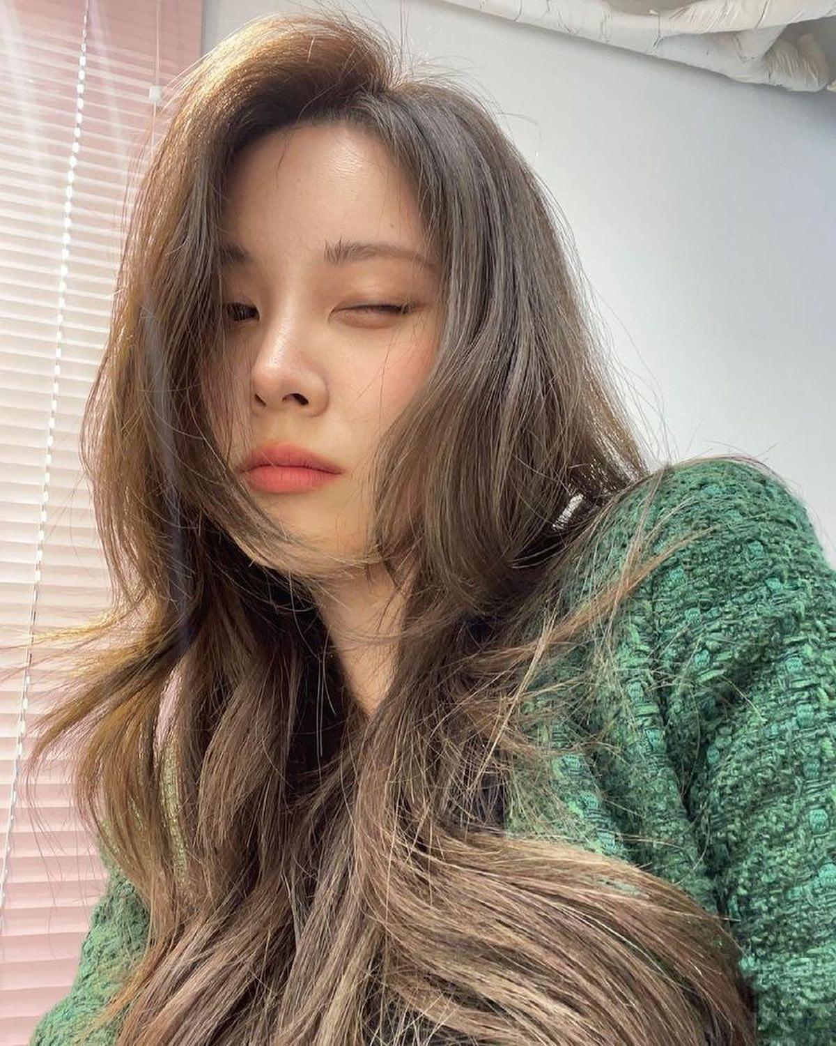 청순과 매혹미 다가진 서현🖤 이미지