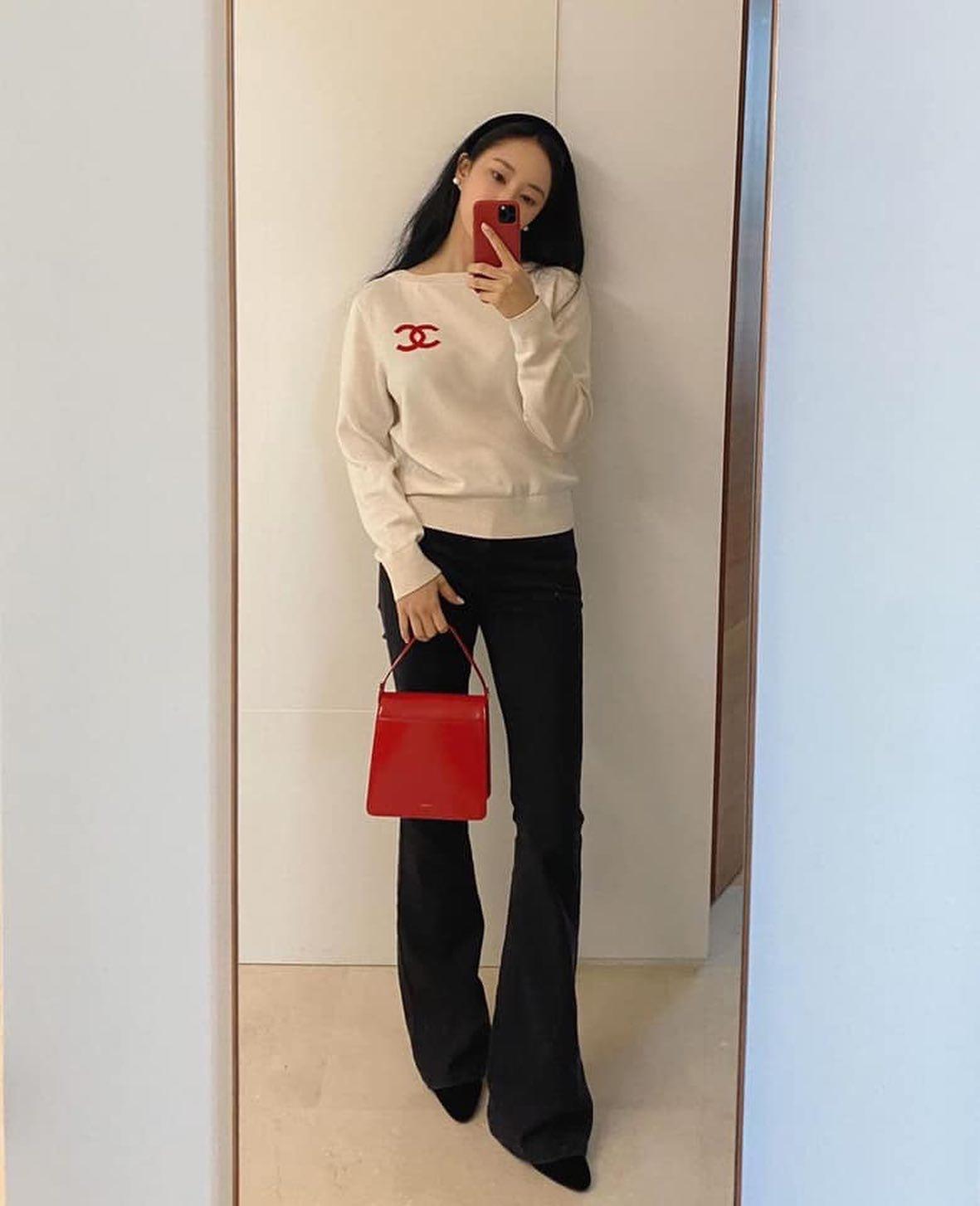 취향저격 효민언니 샤넬룩🤍❤️ 이미지