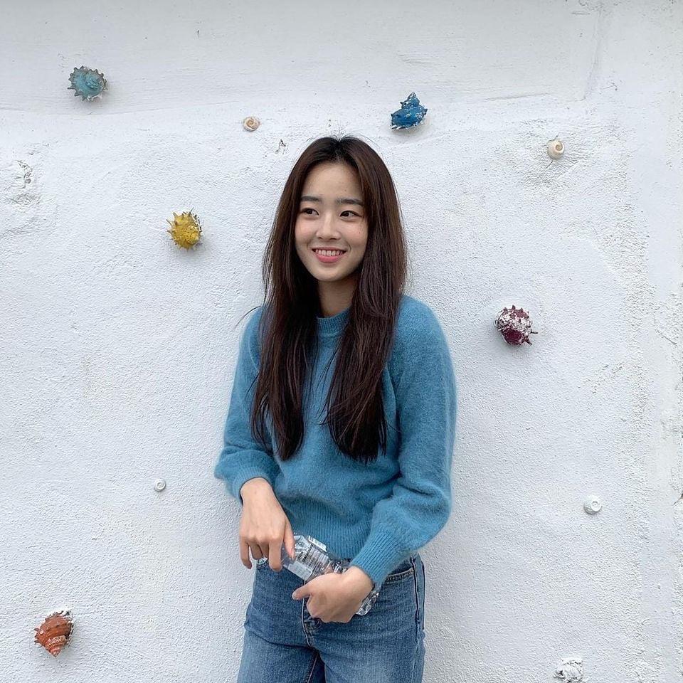 러블리한 최예빈 캐주얼룩♥️ 이미지4