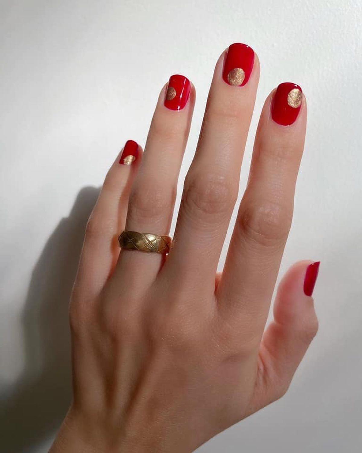 샤넬 네일에 코코 크러쉬💅🏼💍 이미지