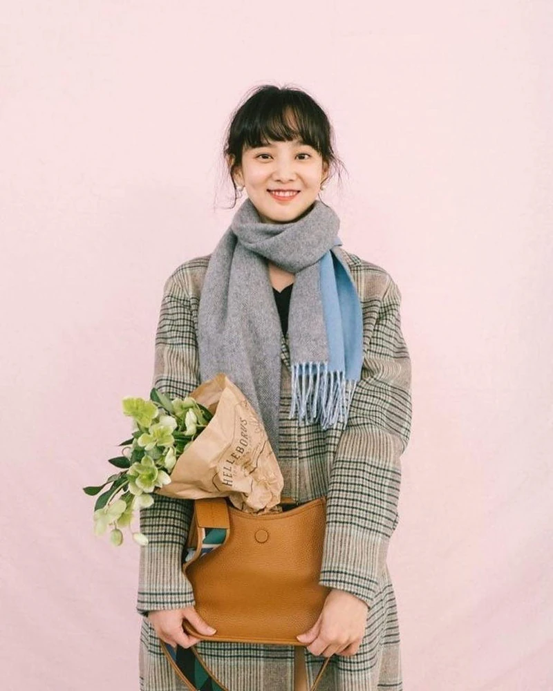 편안하고 러블리한 윤승아룩💙 이미지1