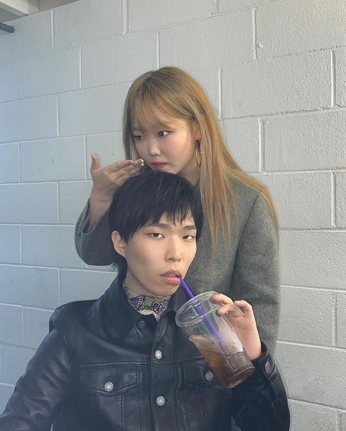 찐남매 악뮤의 스타일링👫✨ 이미지1