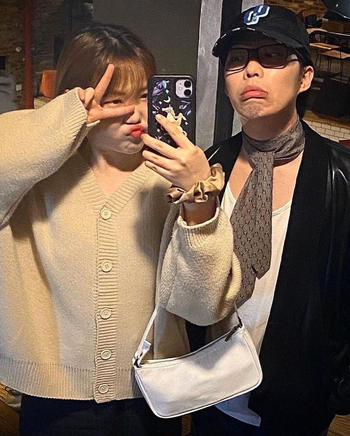 찐남매 악뮤의 스타일링👫✨ 이미지2