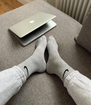 양말에 스우시 장착✔️🧦 이미지