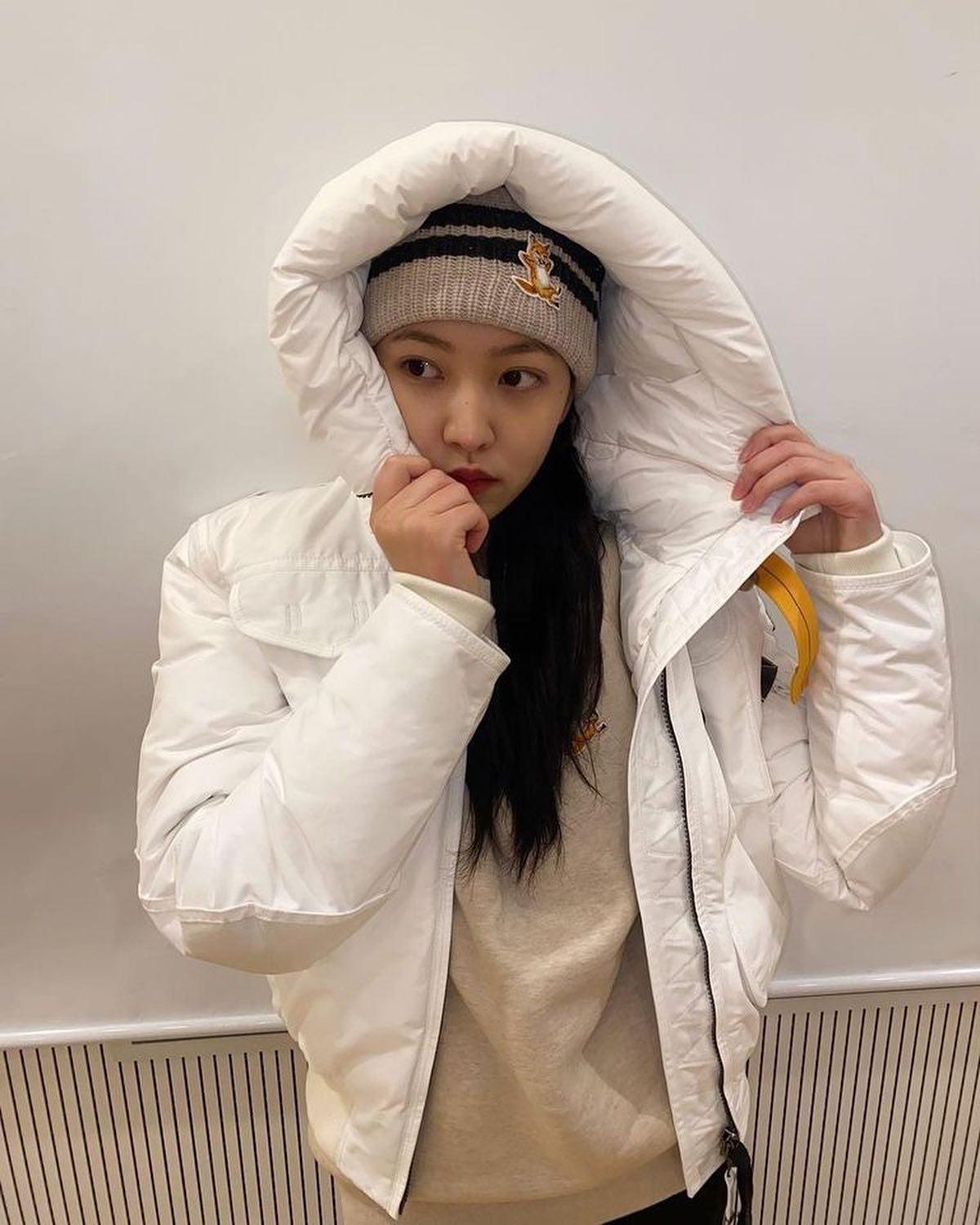 예리의 다양한 코디 무드🤍 이미지