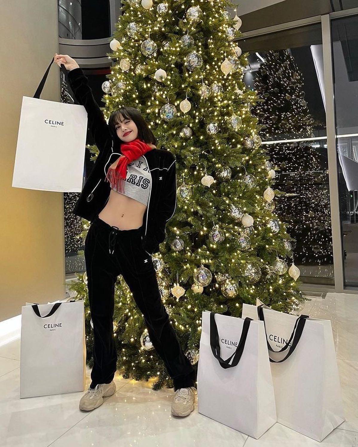 셀린느의 뮤즈 리사✨🔥 이미지