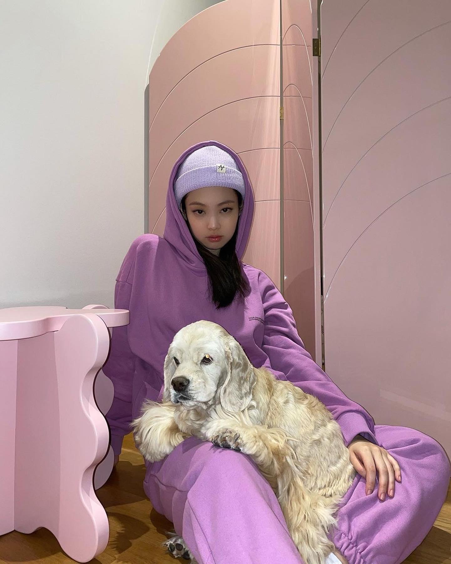 제니 후디 데일리💜🤟🏻@참고햇 이미지