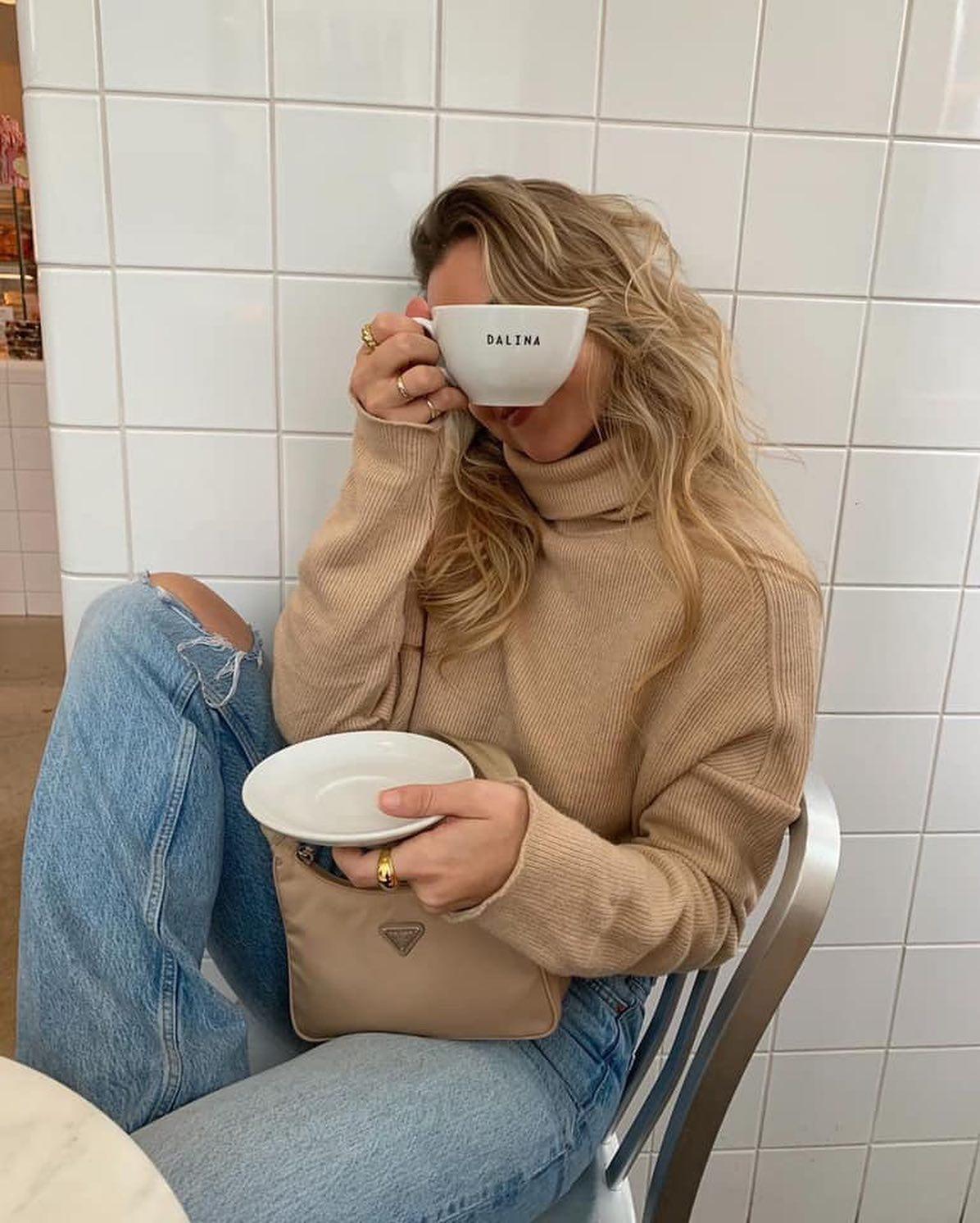 목폴라로 분위기 챙기기☕️🤍 이미지6