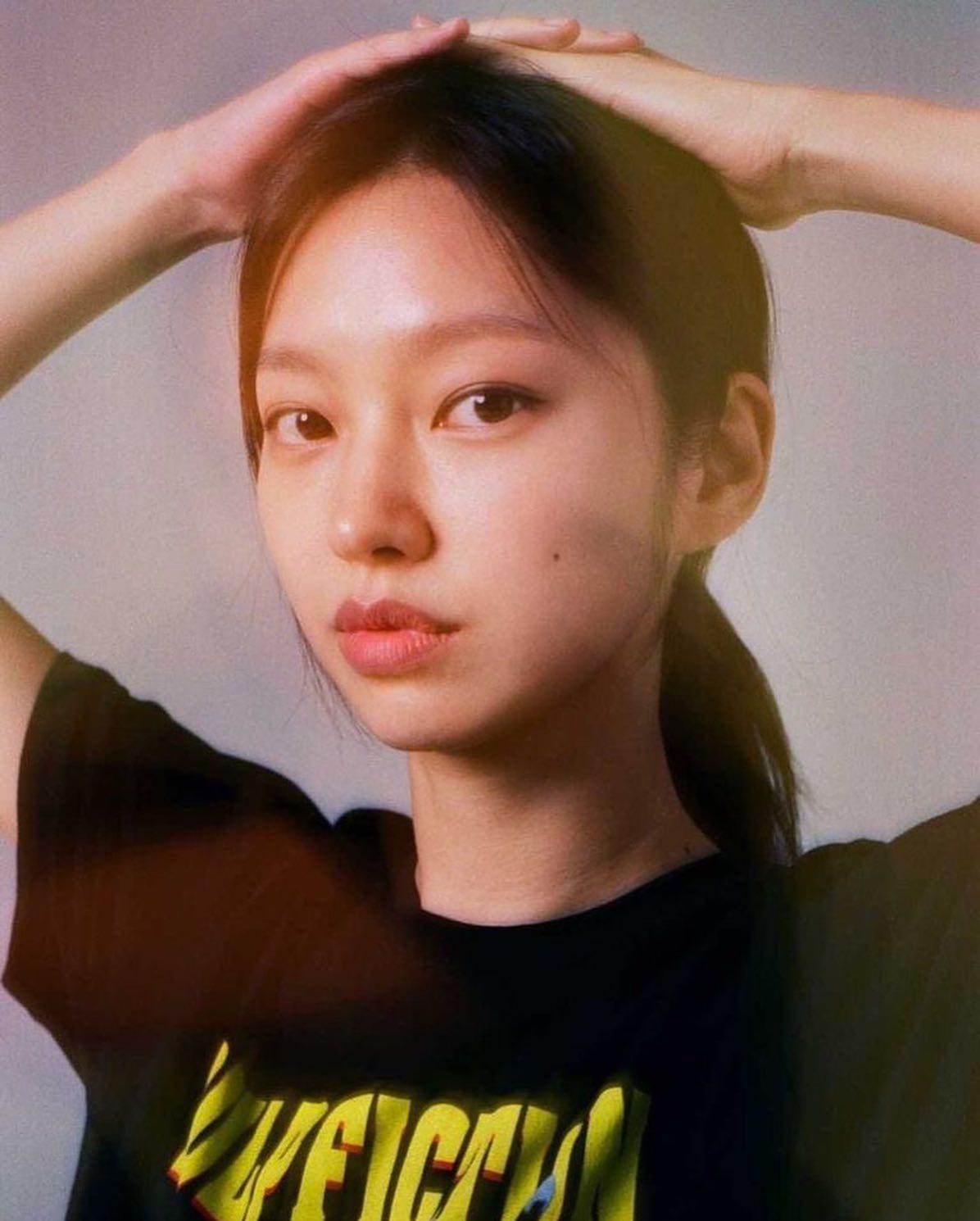 매력돋는 최유화 분위기🌸🌙 이미지3