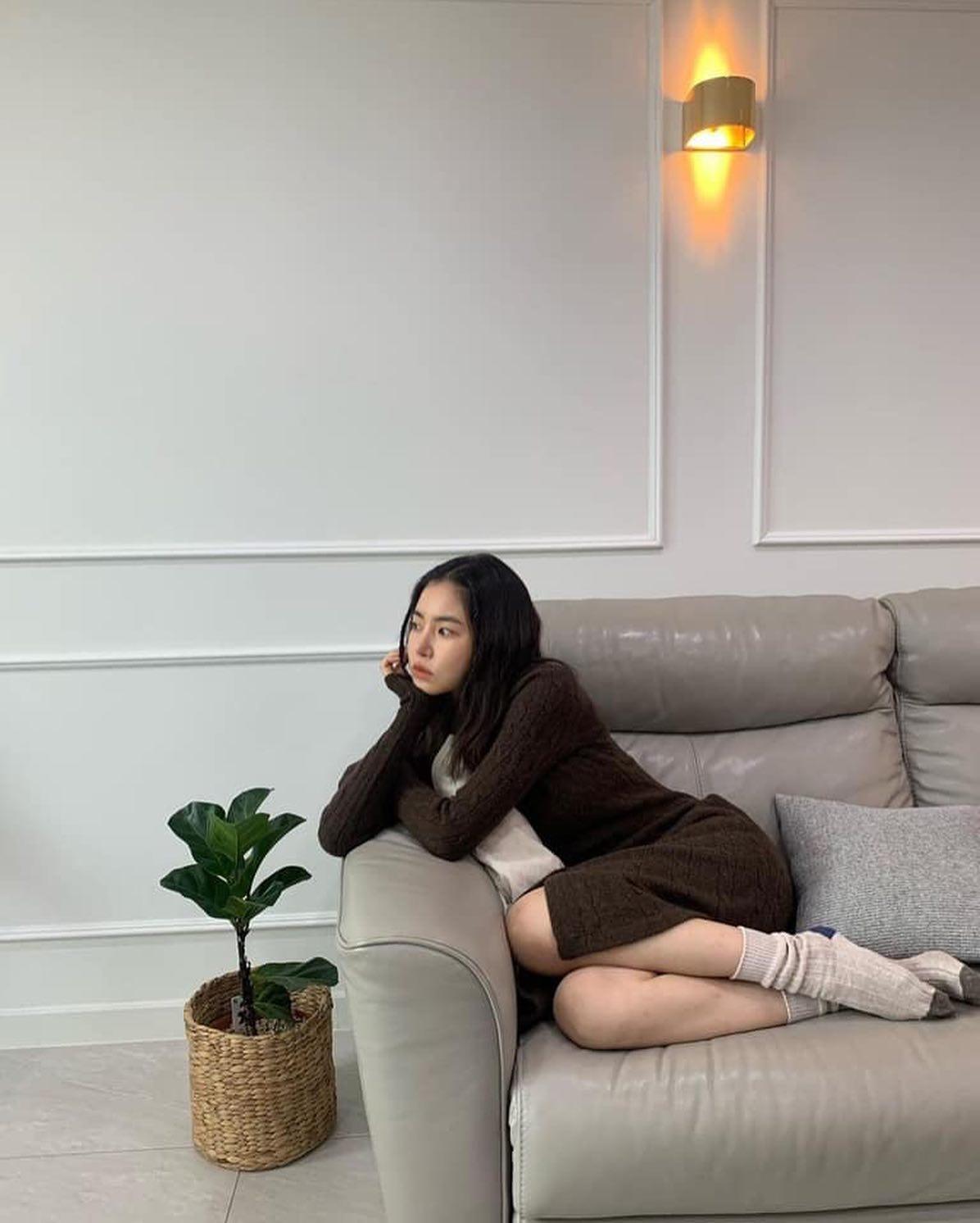 쌀쌀할때 끌리는 롱스커트🌬🖤 이미지
