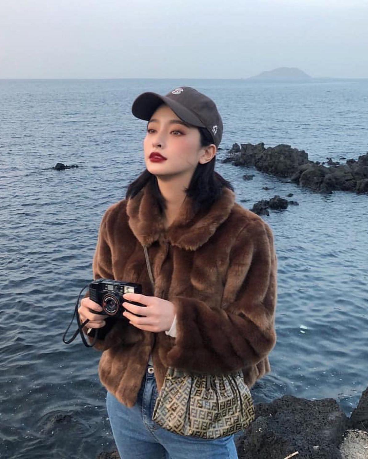 변정하의 패션센스 갖고싶다🤎 이미지