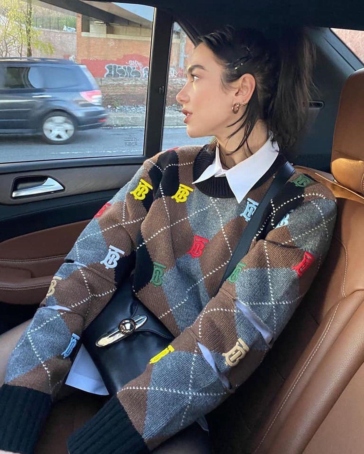 따뜻한 브라운이 필요해🦦🤎 이미지