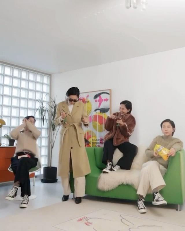 틱톡 전문가🎥 나영언니 일상룩 이미지
