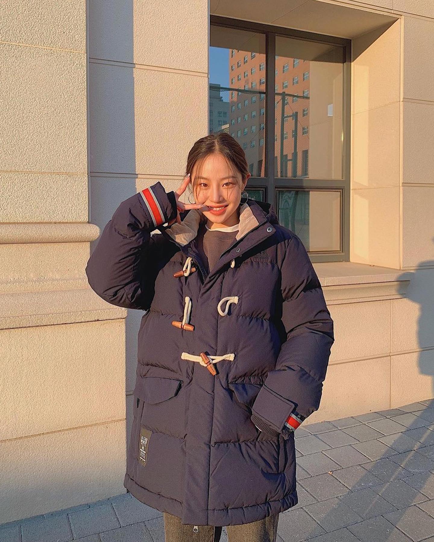 겸댕 장착하자🍡💙떡볶이 패딩 이미지3