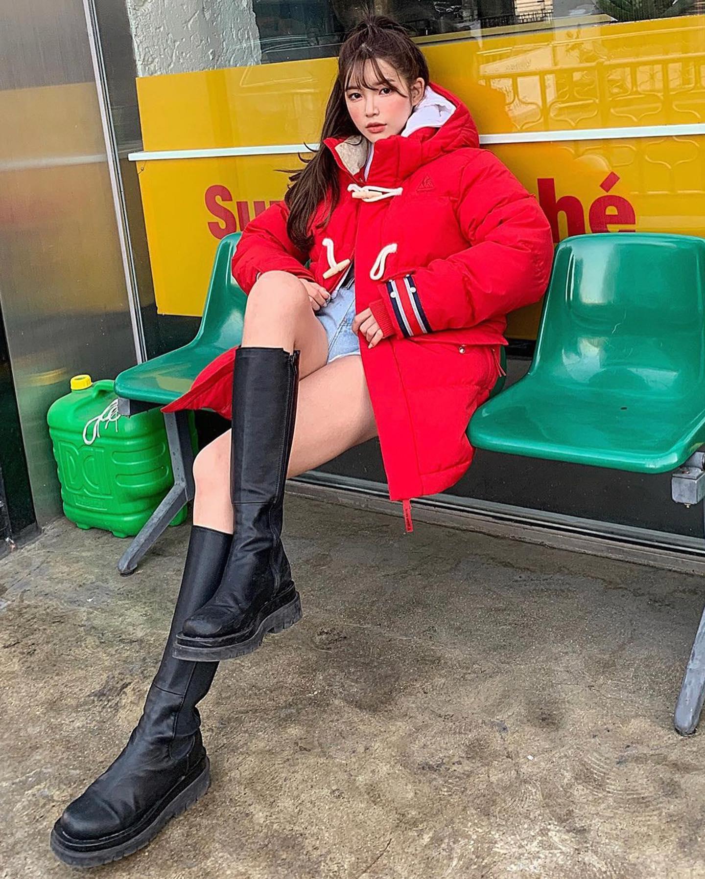 겸댕 장착하자🍡💙떡볶이 패딩 이미지6