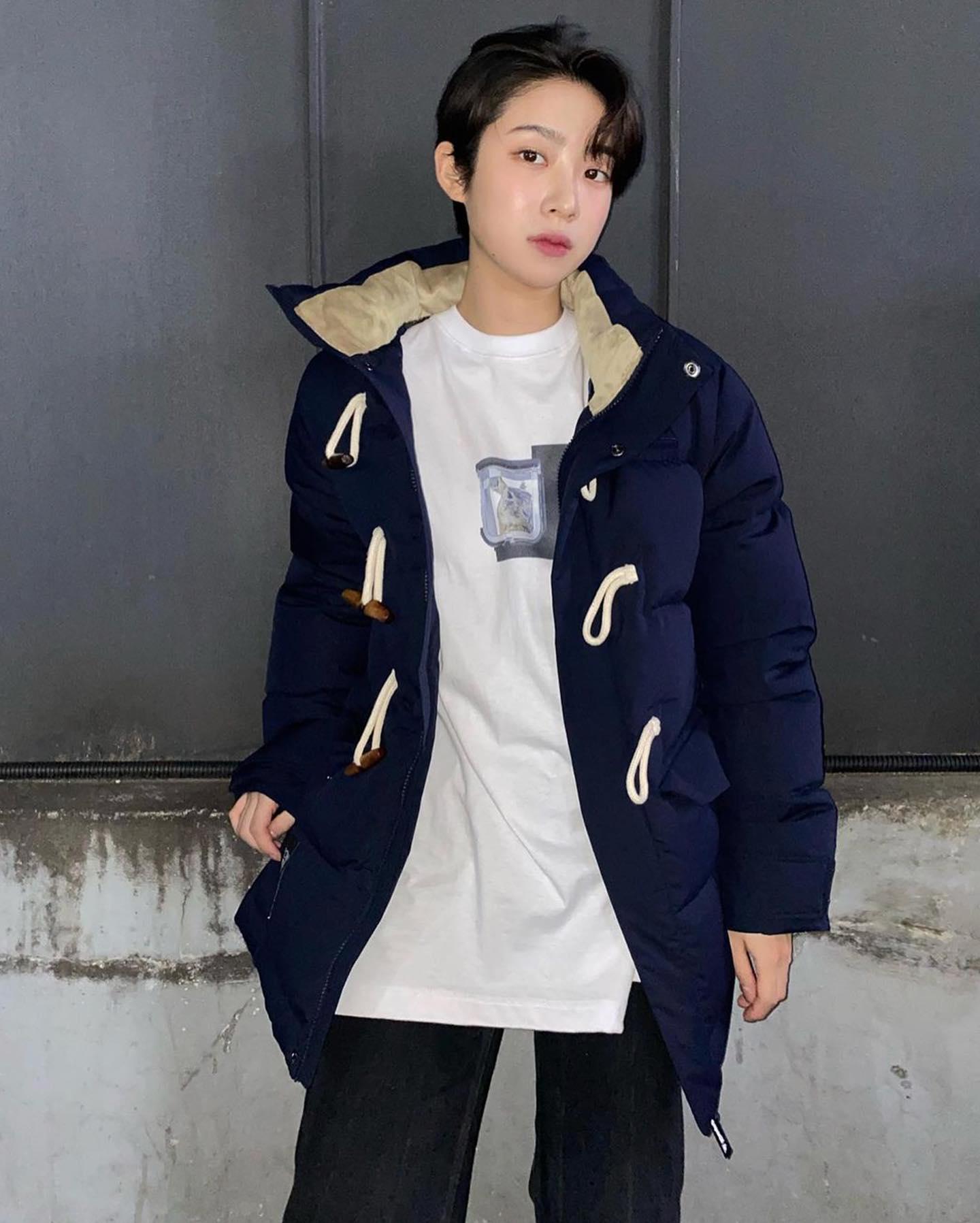 겸댕 장착하자🍡💙떡볶이 패딩 이미지10