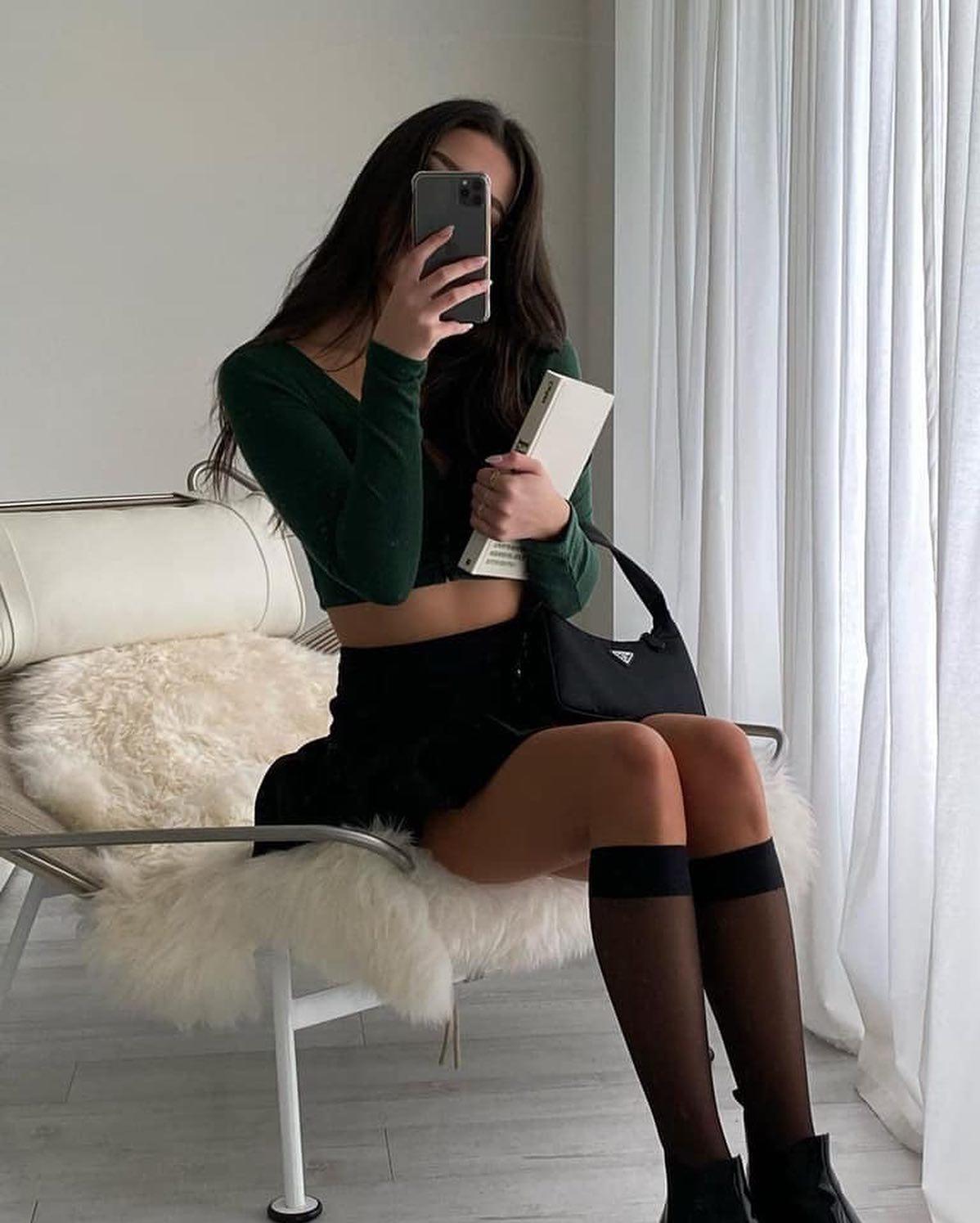 니트에 미니스커트는 럽👗 이미지