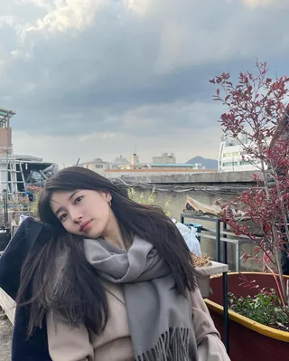 수지 x 목도리 조합🧣💛@예뽀 이미지