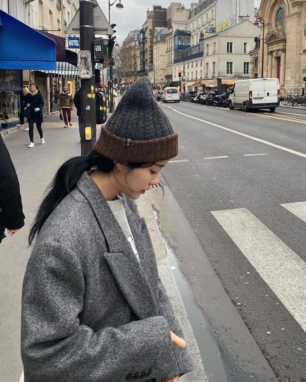 도톰 비니로 따뜻하게🧶🖤 이미지