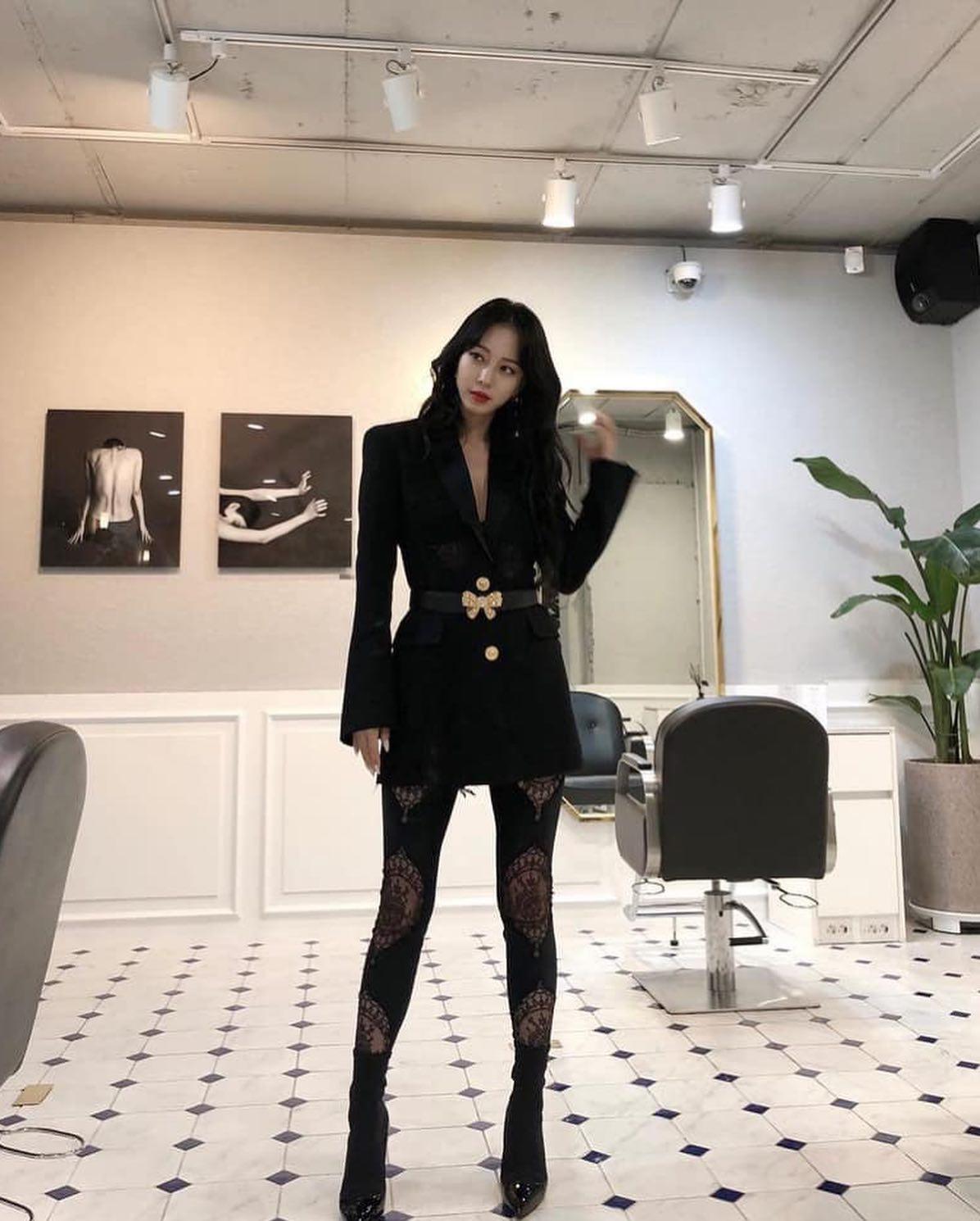 연말엔 이쁜 미니원피스🖤🤍 이미지