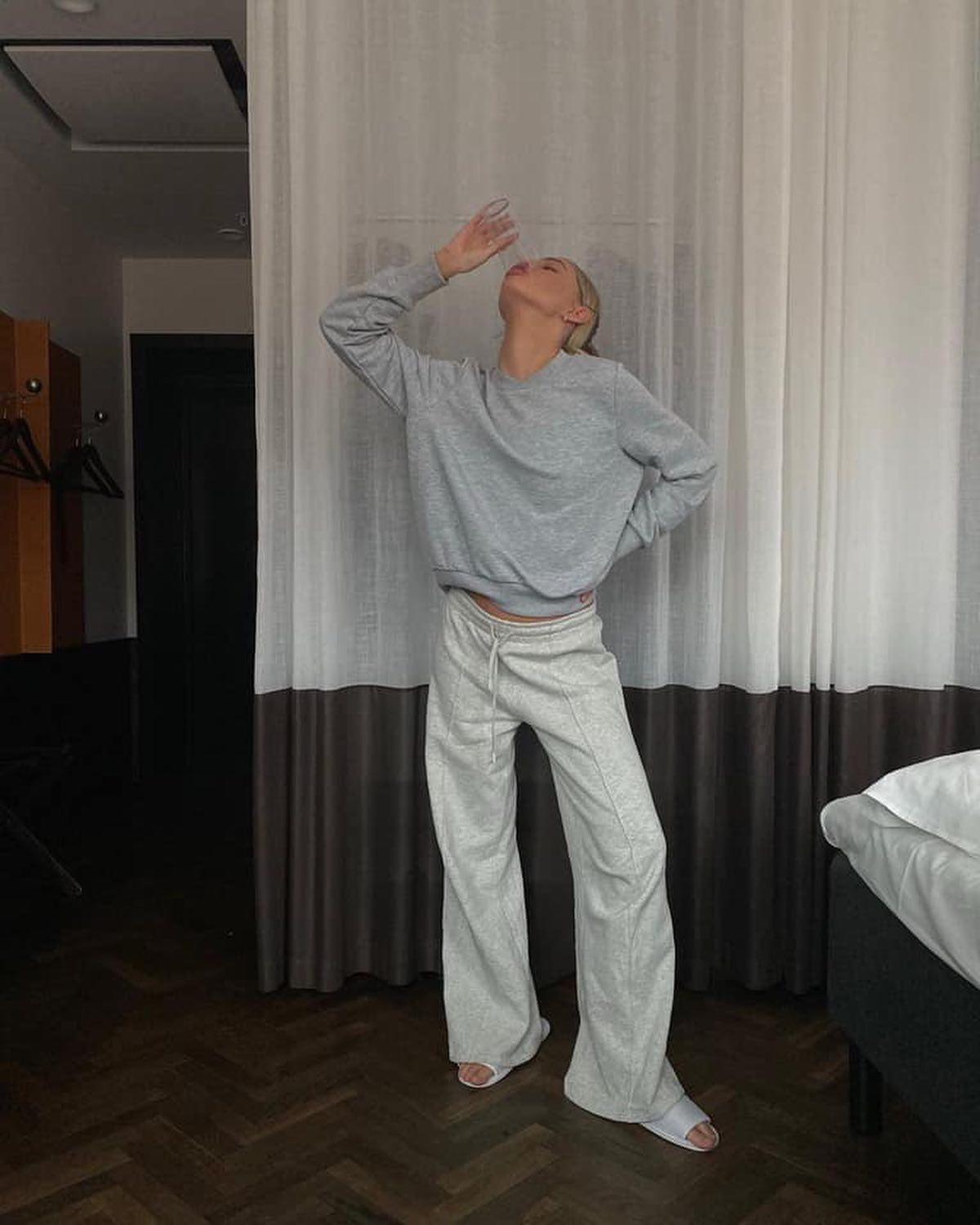 요즘엔 편한게 최고🧘🏻‍♀️🤍 이미지