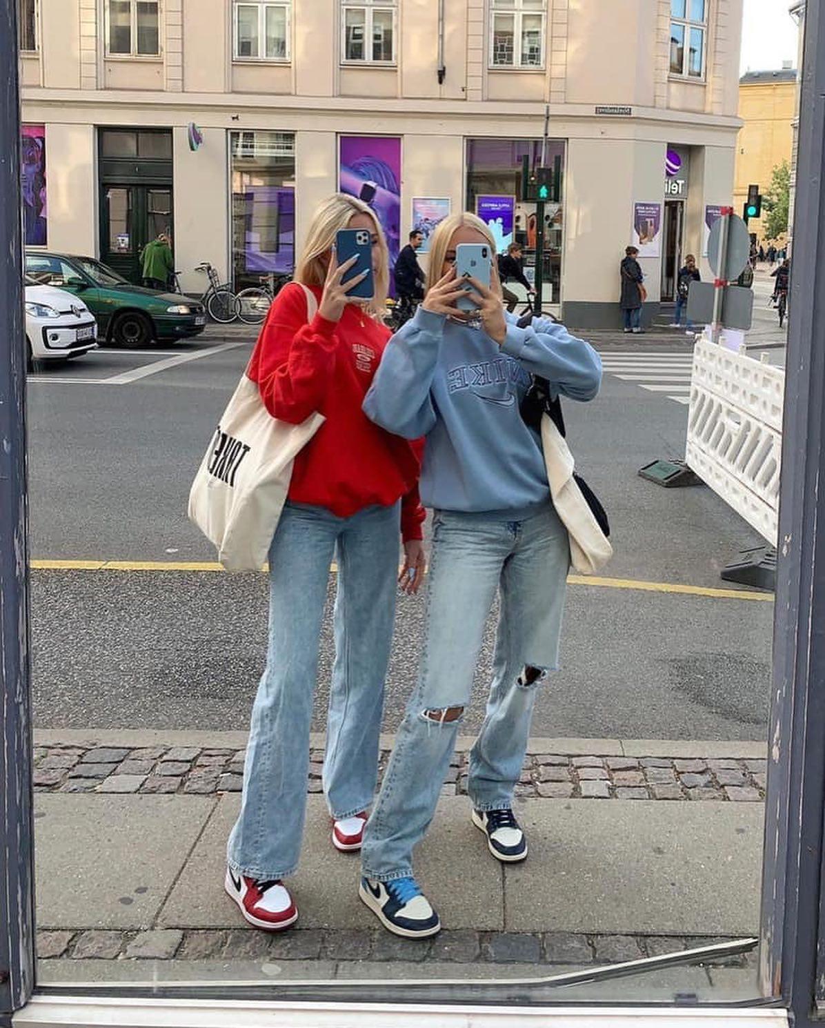 청청 시밀러룩 입고 찰칵👯‍♀️💙 이미지