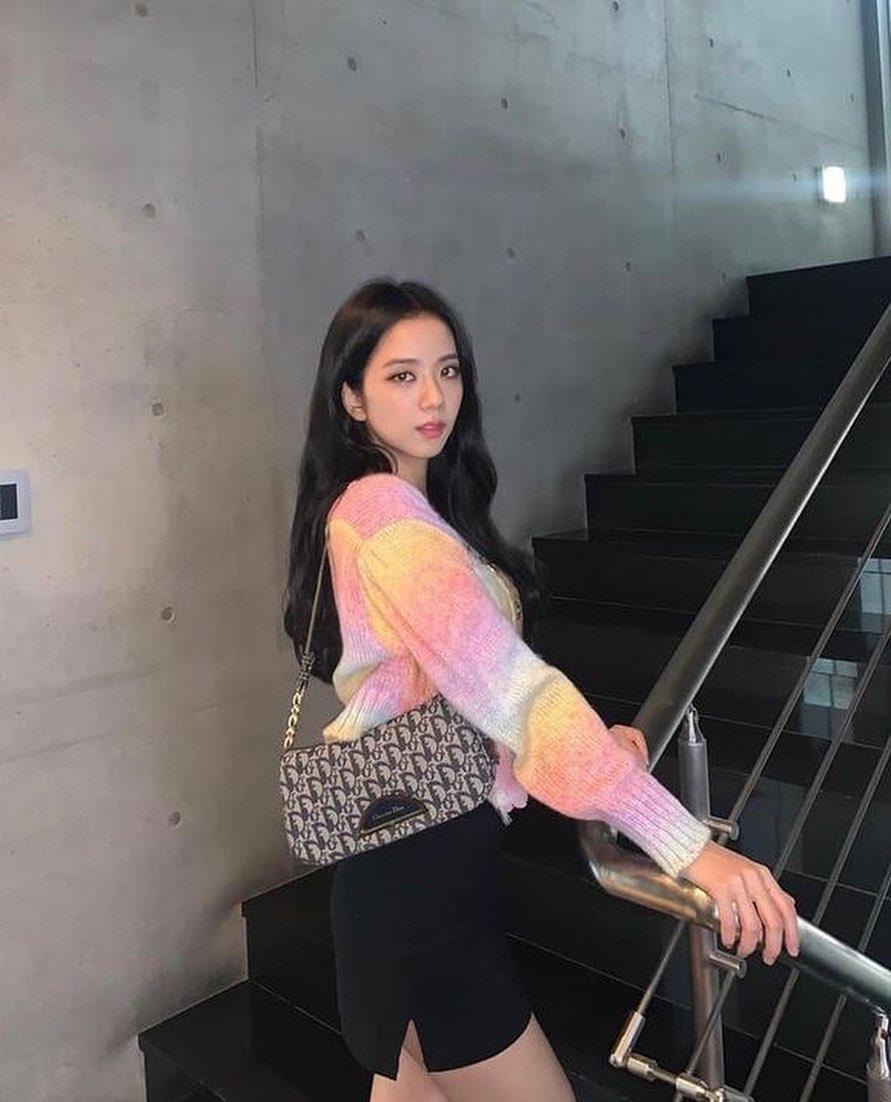 눈 돌아가는 디올템들👀🏛 이미지