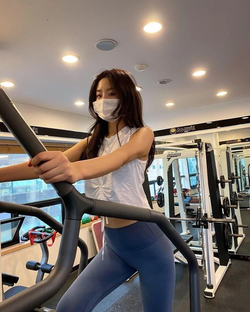 개성 넘치는 모델출신💙이정아 이미지2