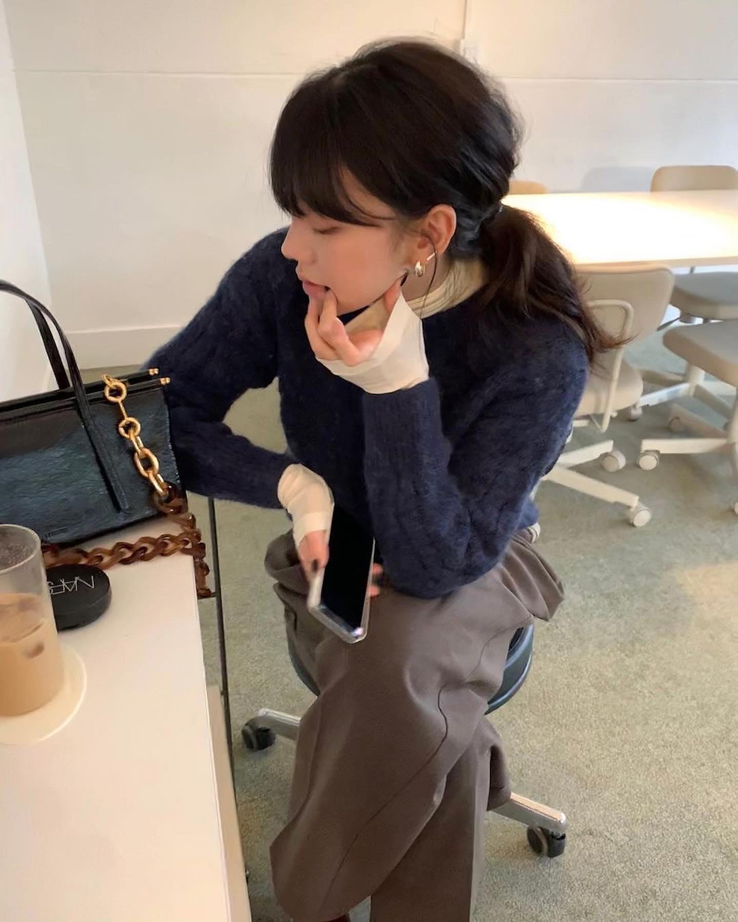 클래식에 필수😎👜스퀘어백 이미지