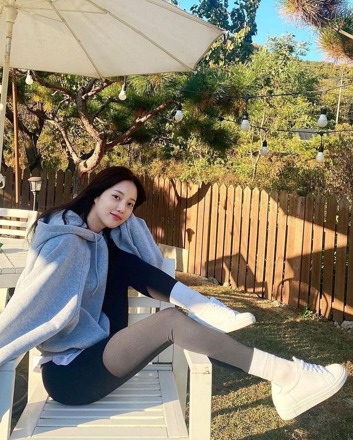 청초하고 러블리한 한소은🤍 이미지2