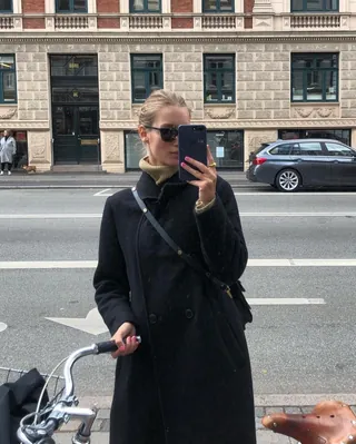 코트는 역시 블랙이지🖤 이미지