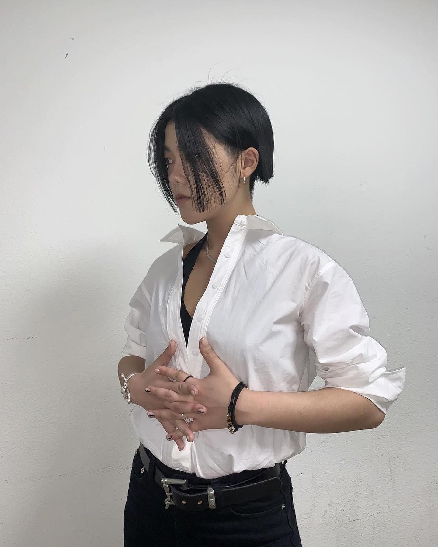 카리스마 최고🖤새소년 황소윤 이미지1